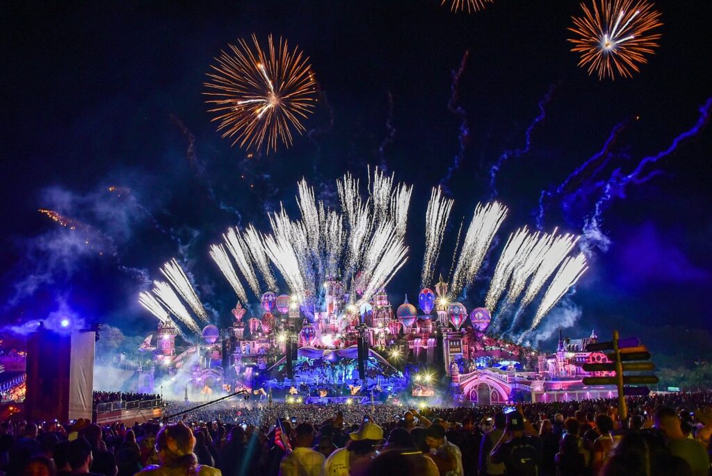 Laroc e Green Valley recebem festas do esquenta do Tomorrowland