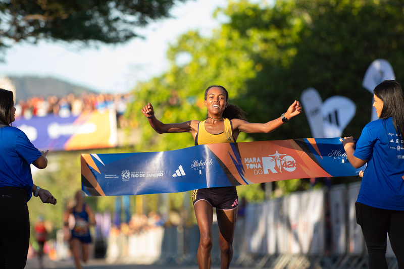 Em 2024, a etíope Betelhem Moges venceu os 42k em sua primeira participação na Maratona do Rio — Foto: Guilherme Leporace / Maratona do Rio