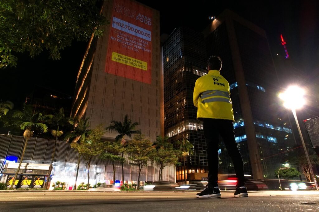 99Food chega a São Paulo com campanha provocadora e modelo de delivery mais justo