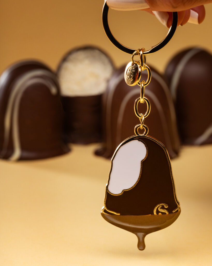 Cacau Show lança primeira linha de acessórios inspirada no universo do chocolate