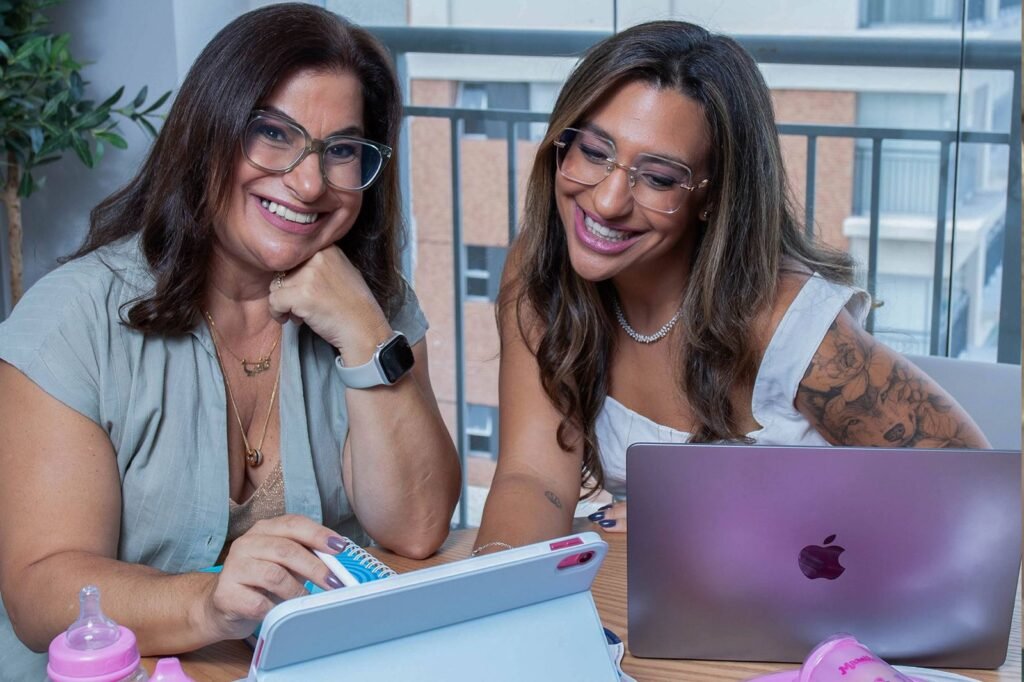 Mami&Co completa 35 anos com gestão de mãe e filha, registra crescimento e amplia presença no mercado infantil brasileiro