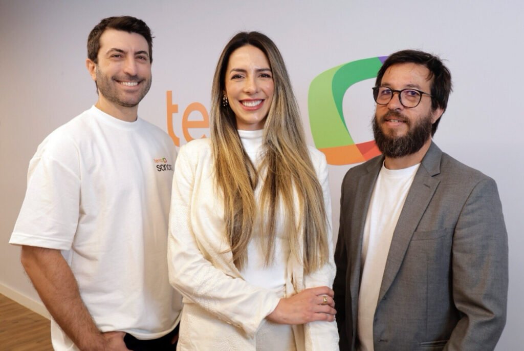 Julio Tortorello, Claudia Demase e Mauro Borges