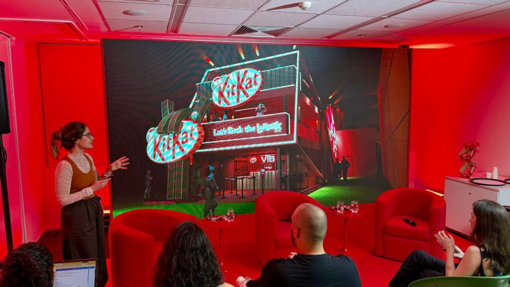 KitKat apresenta estande de três andares e aposta em collabs para o Rock in Rio 2026