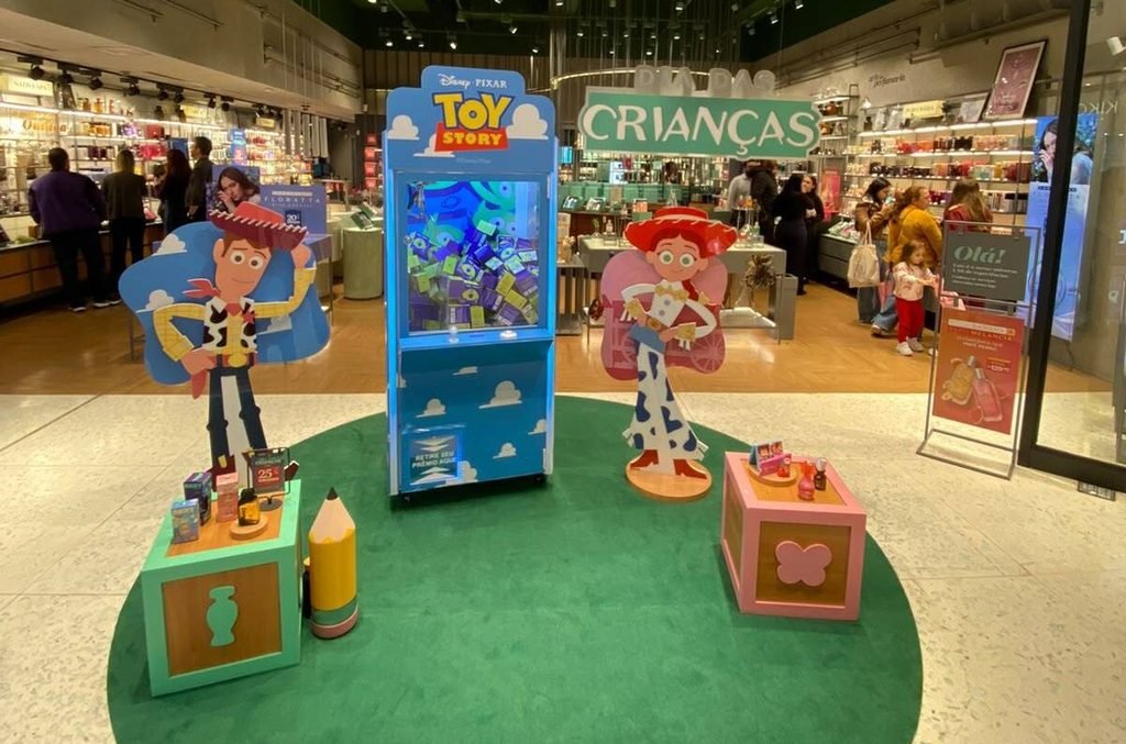 O Boticário cria pingentes personalizados em ação de Dia das Crianças com Toy Story
