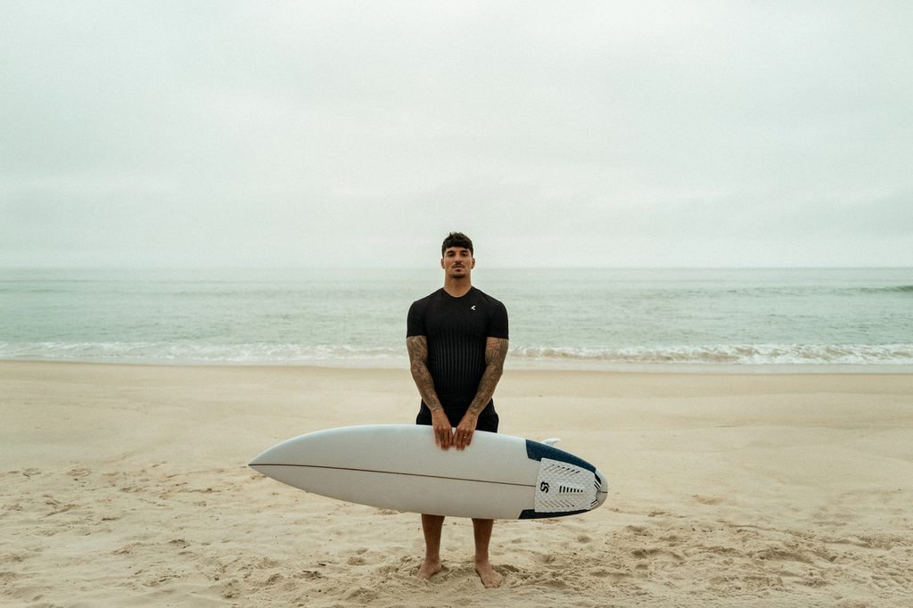 Live! e Gabriel Medina lançam coleção masculina inspirada no surfe