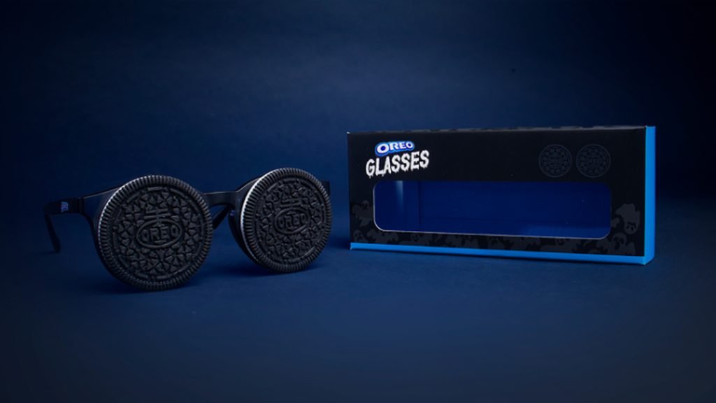 Oreo cria óculos para transformar sustos de Halloween em diversão